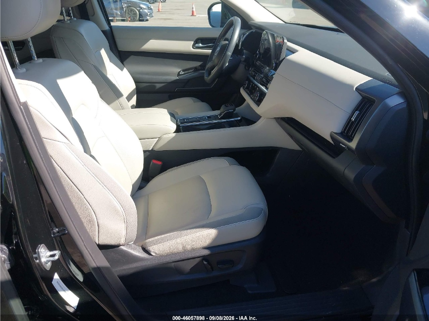 Nissan Pathfinder SL 2022