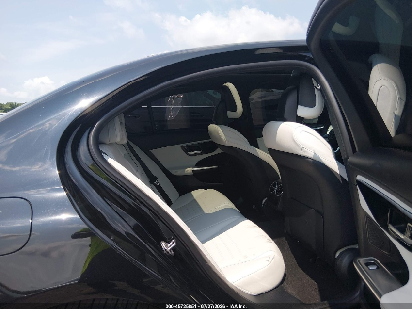 Mercedes C-class 300 4MATIC 2023