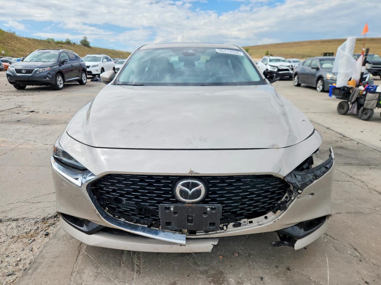 Mazda 3 PREMIUM 2022