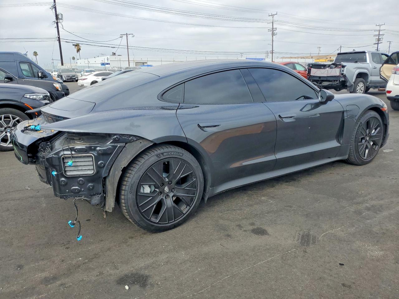 Porsche Taycan 2024