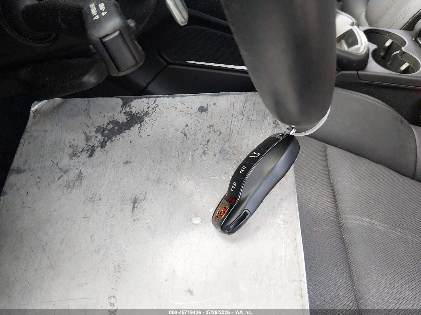 Porsche Macan T 2024
