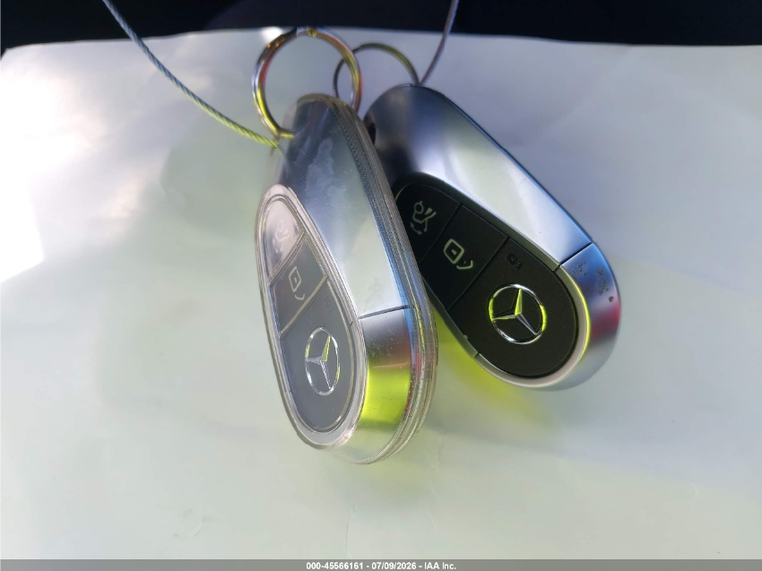 Mercedes C-class 300 2024