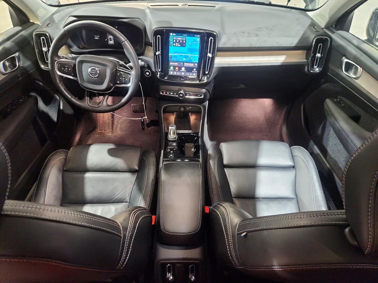  XC40