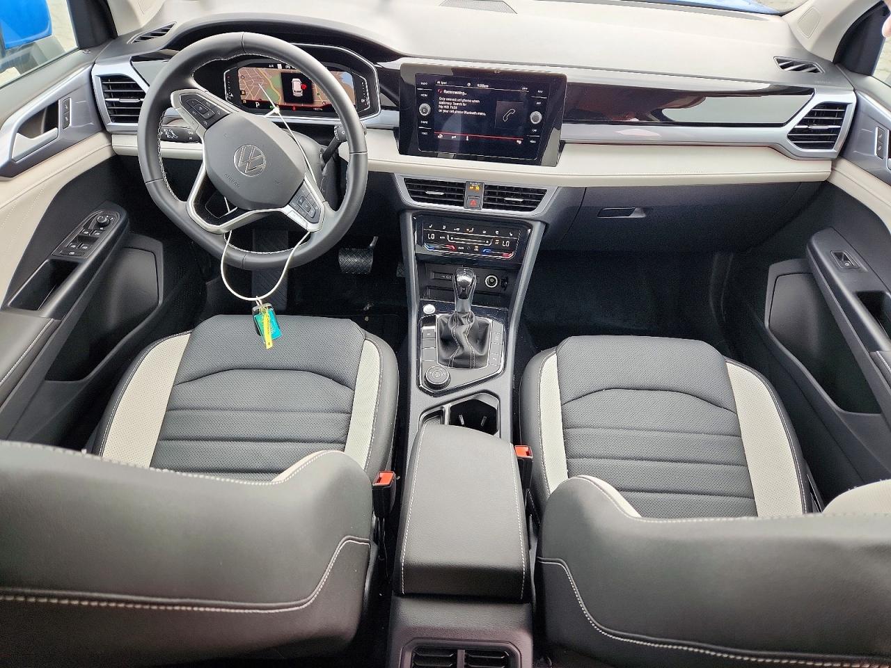 Volkswagen TAOS SEL 2025