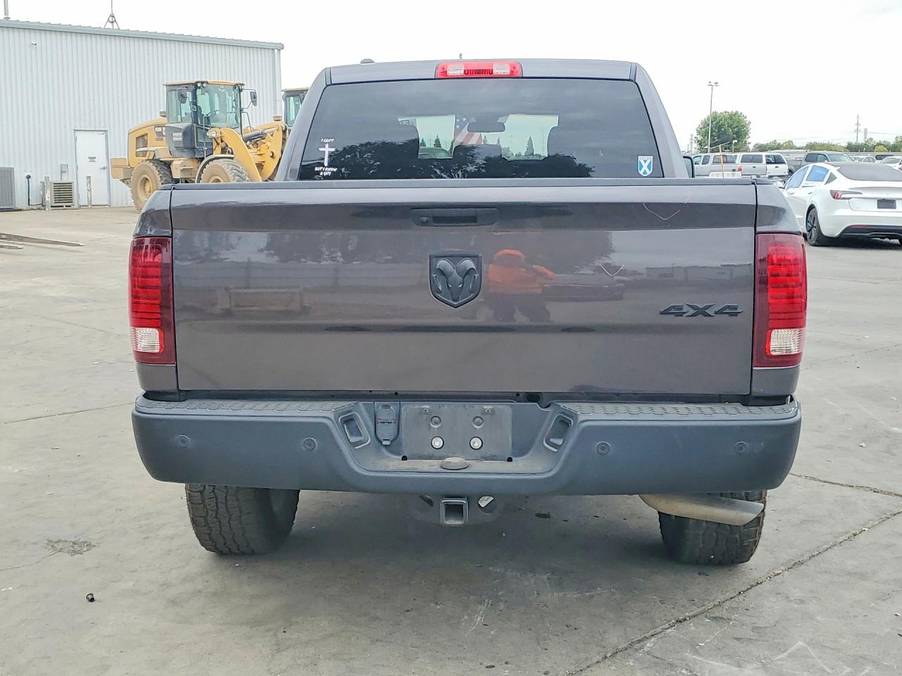 Dodge RAM 1500 CLASSIC SLT 2024