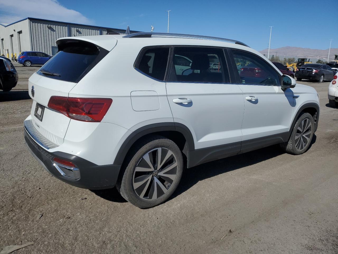 Volkswagen TAOS SE 2023
