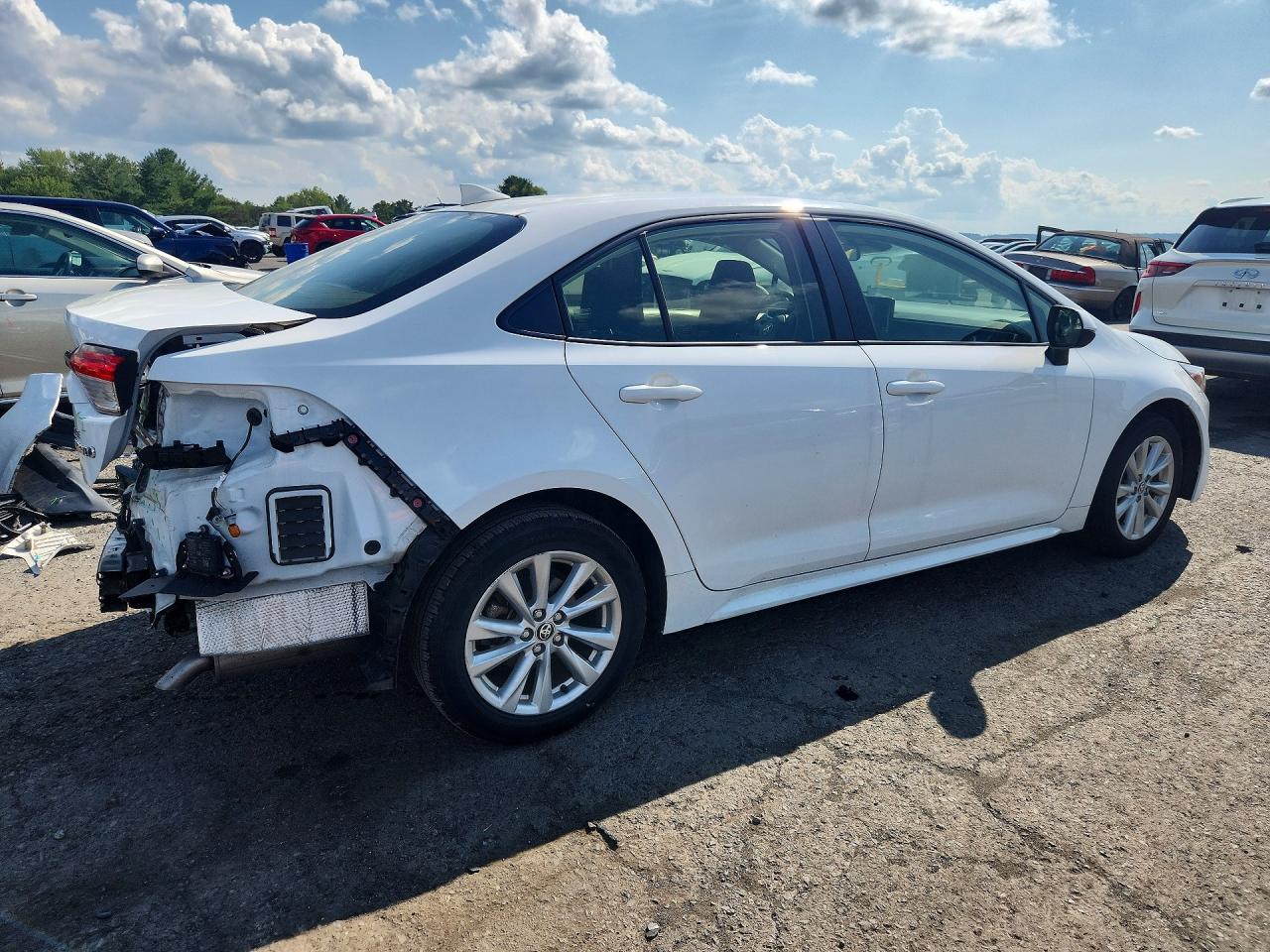 Toyota Corolla LE 2024
