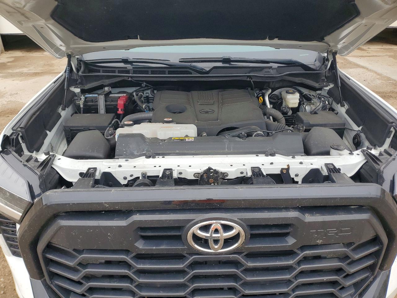 Toyota TUNDRA CREWMAX SR5 2022
