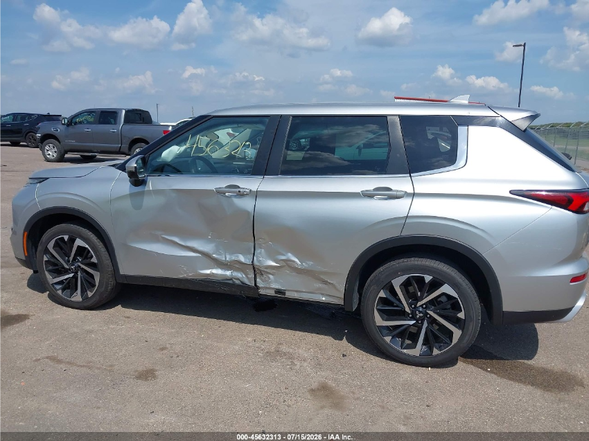 Mitsubishi Outlander SE 2023