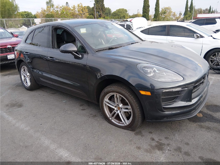 Porsche Macan T 2024