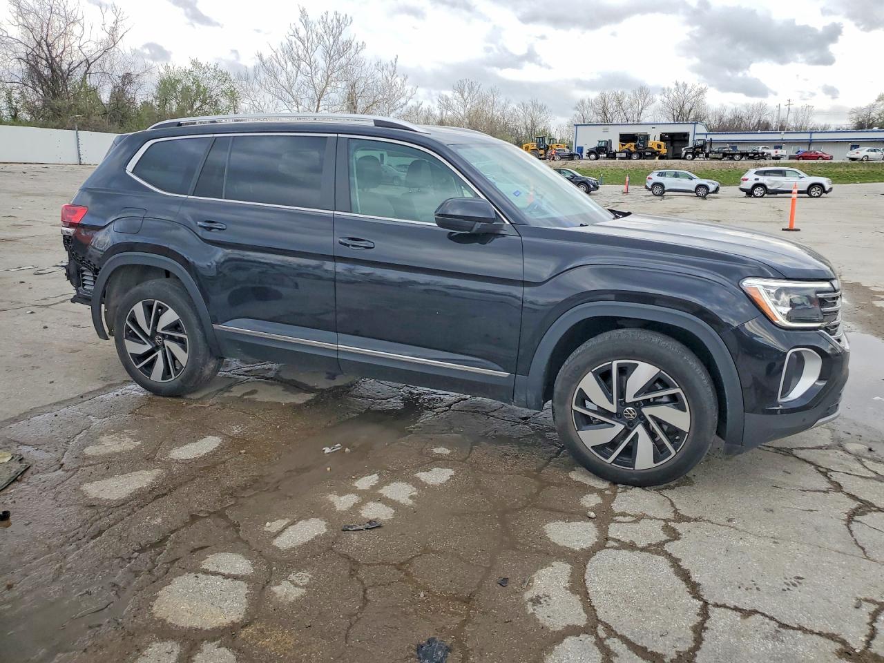 Volkswagen Atlas SEL 2024