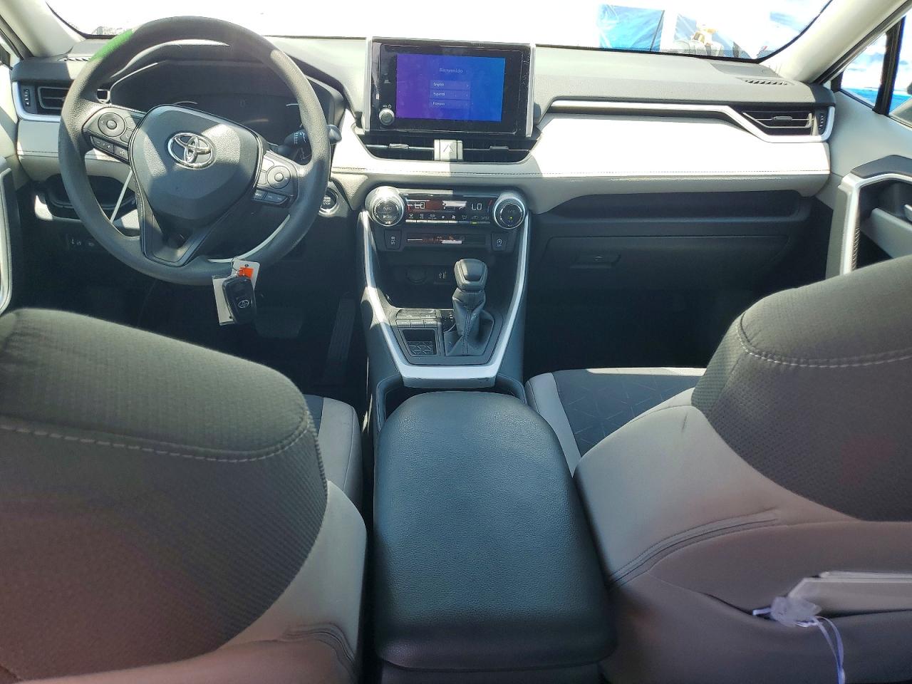 Toyota RAV4 XLE 2023