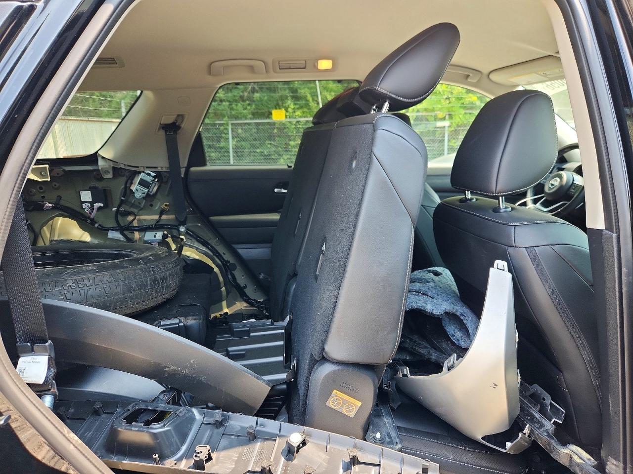 Nissan Pathfinder SL 2024