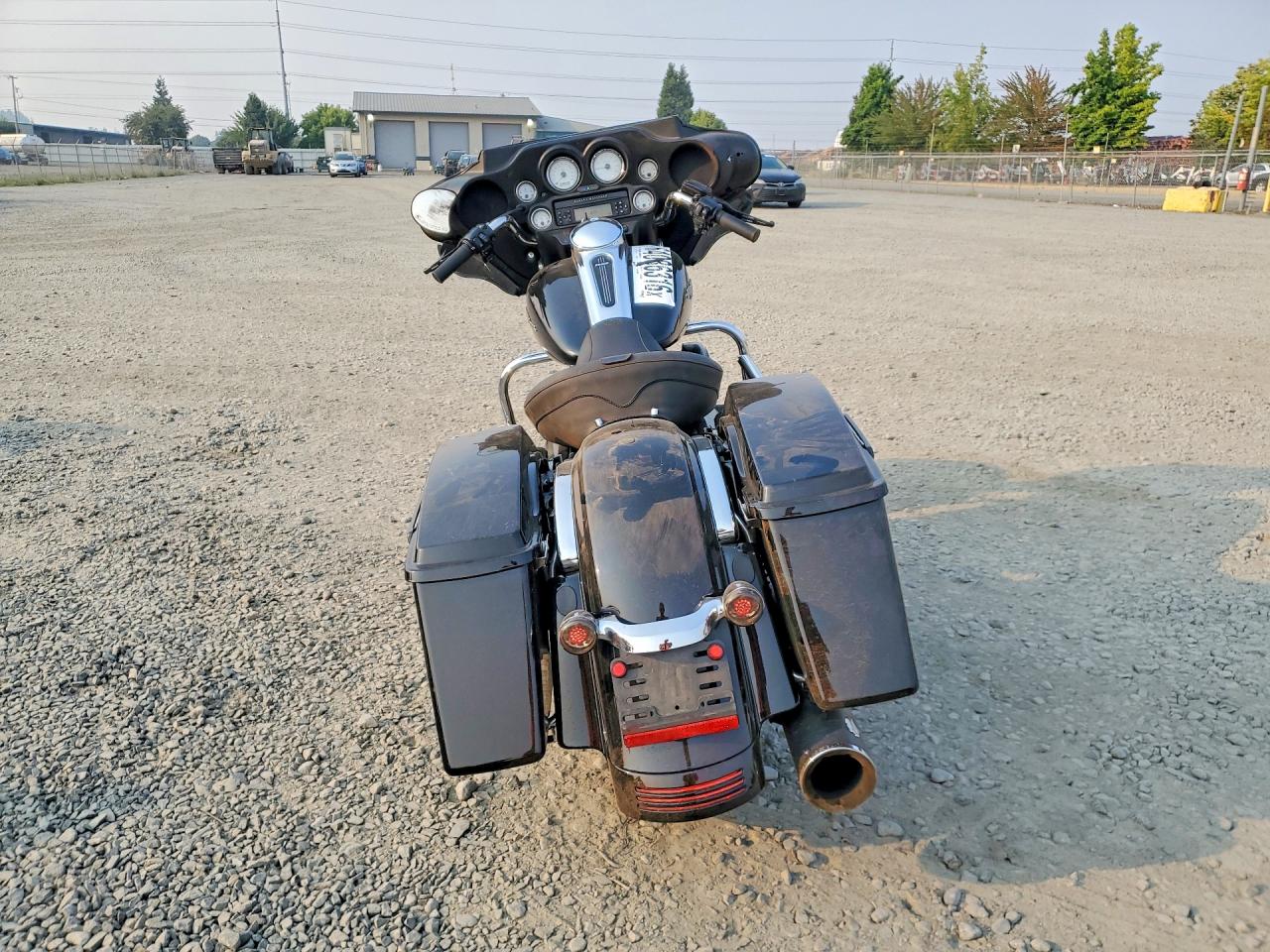 Harley-Davidson FLHX 2011