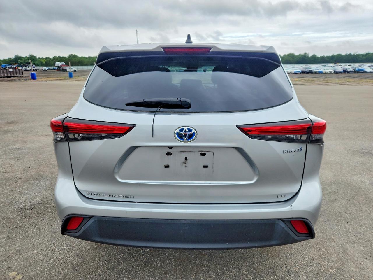 Toyota Highlander HYBRID LE 2022
