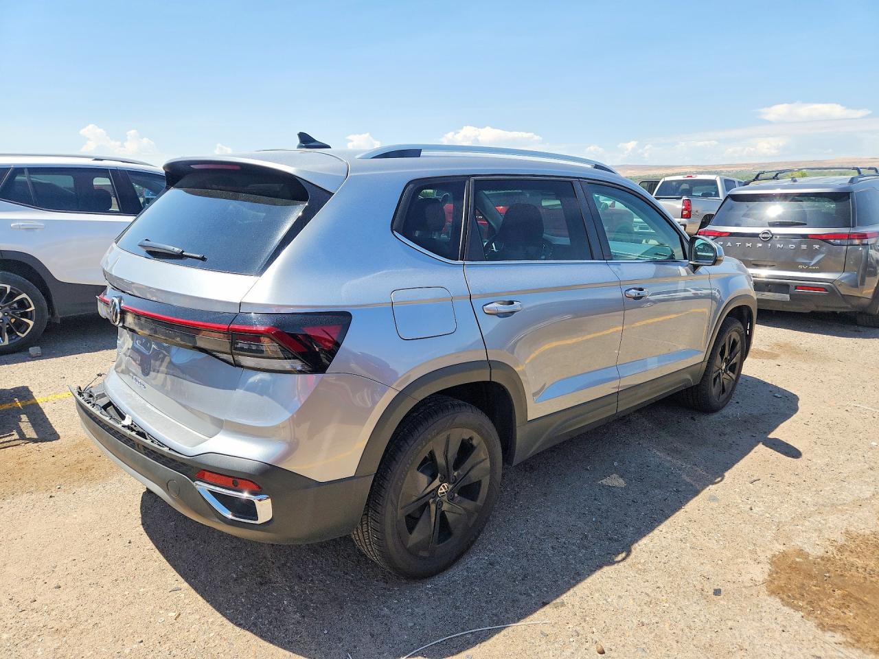 Volkswagen TAOS SE 2025