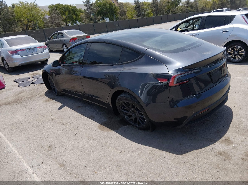 Tesla Model 3 2024