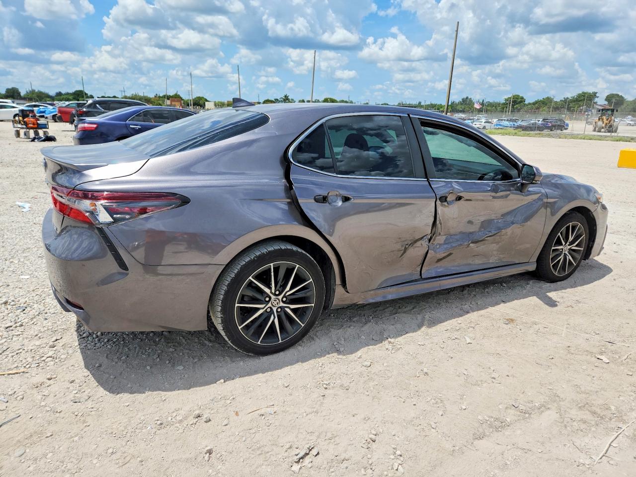  Camry