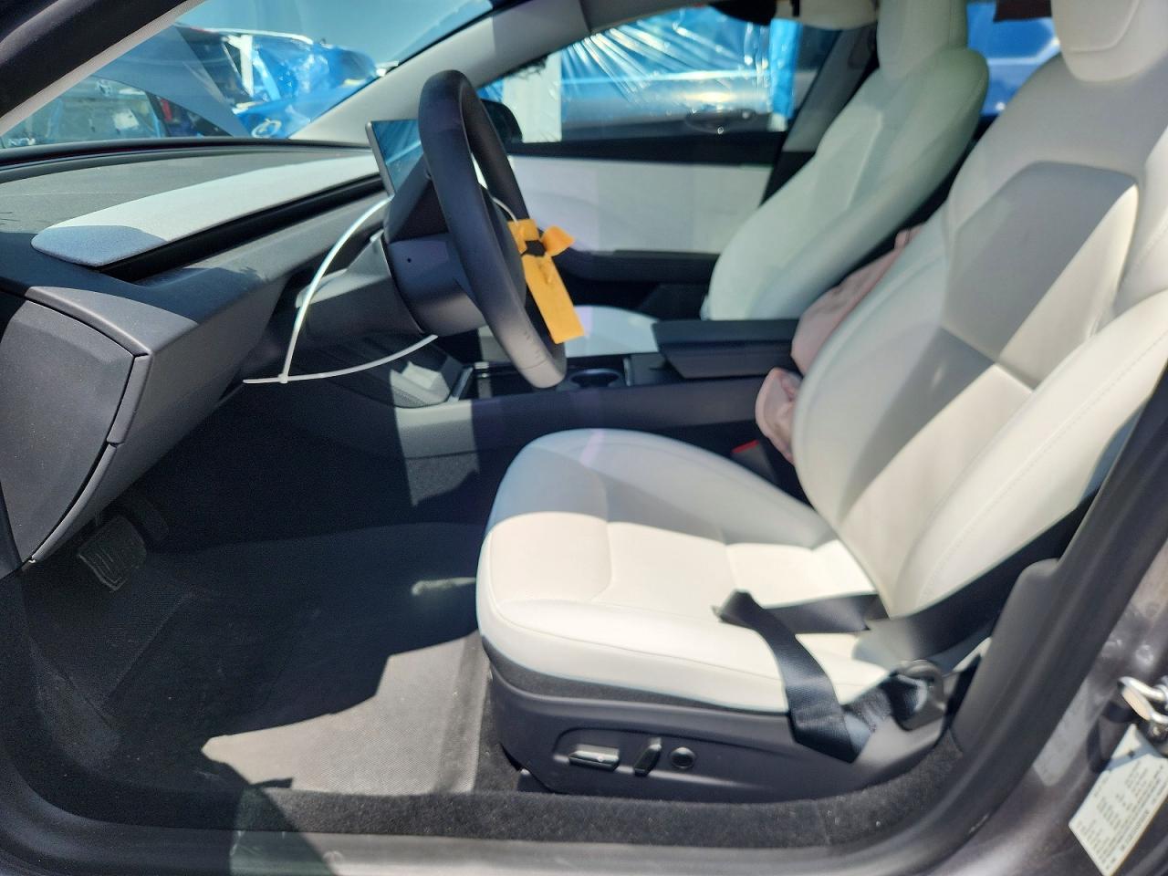 Tesla Model 3 2025