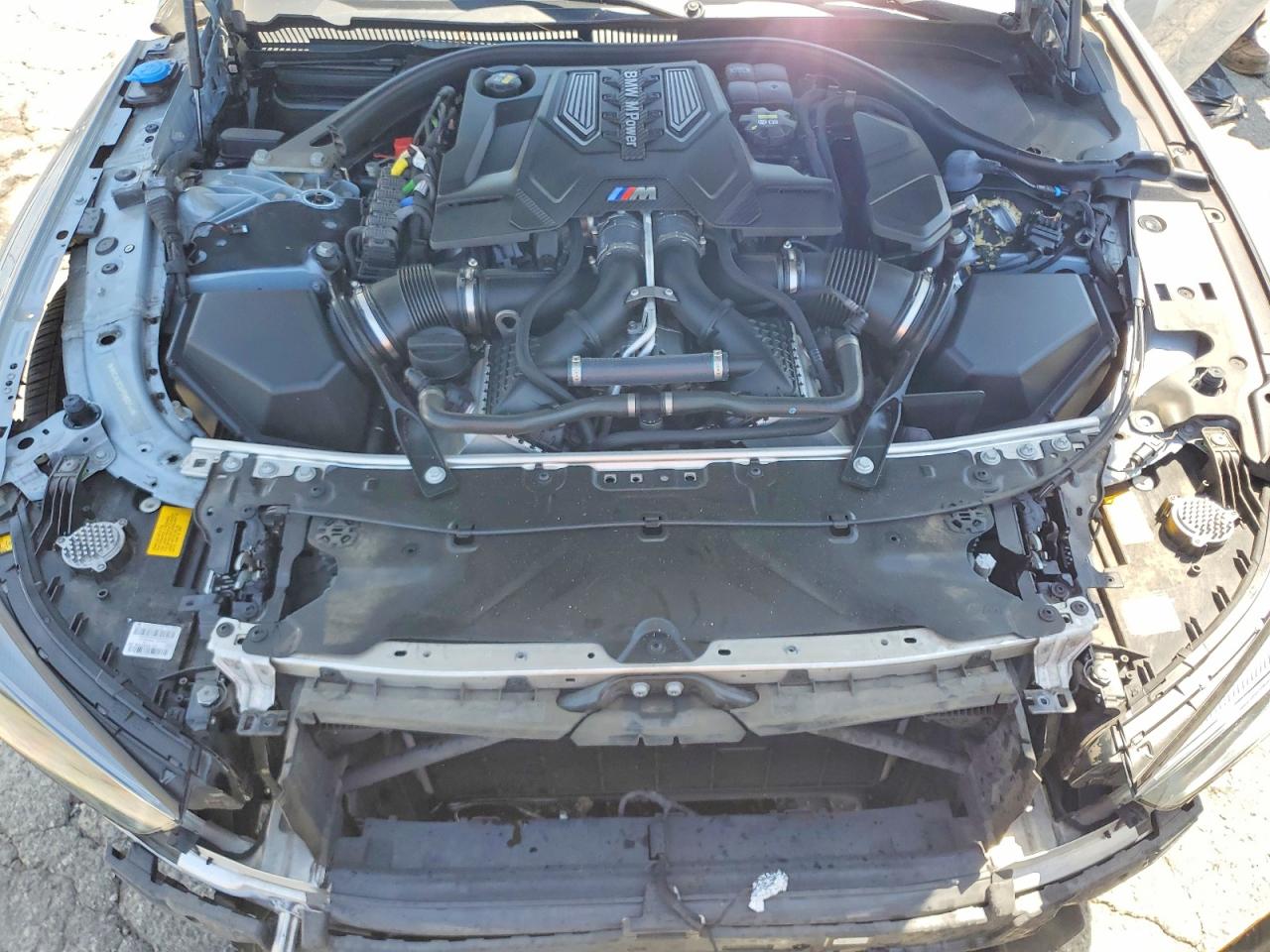 BMW M8 2023